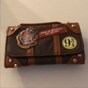 Harry Potter wallet NWOT